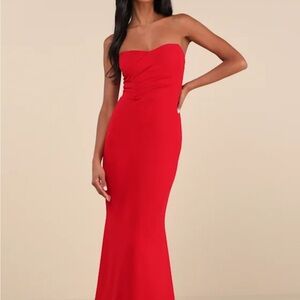 Elegant Red Strapless Dress